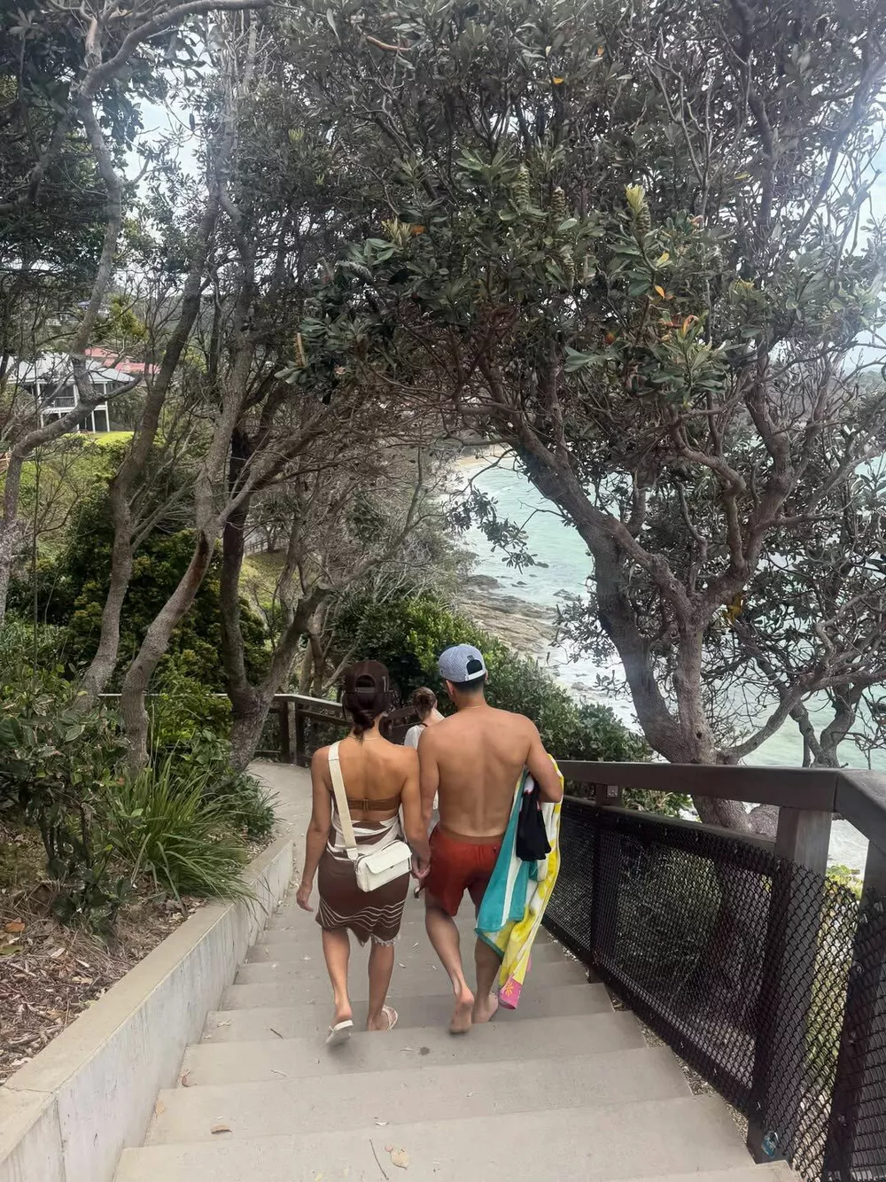 Джессика Альба обнародовала роман с Дэнни Рамиресом в соцсетях              
                Джессика Альба обнародовала роман с Дэнни Рамиресом в соцсетях