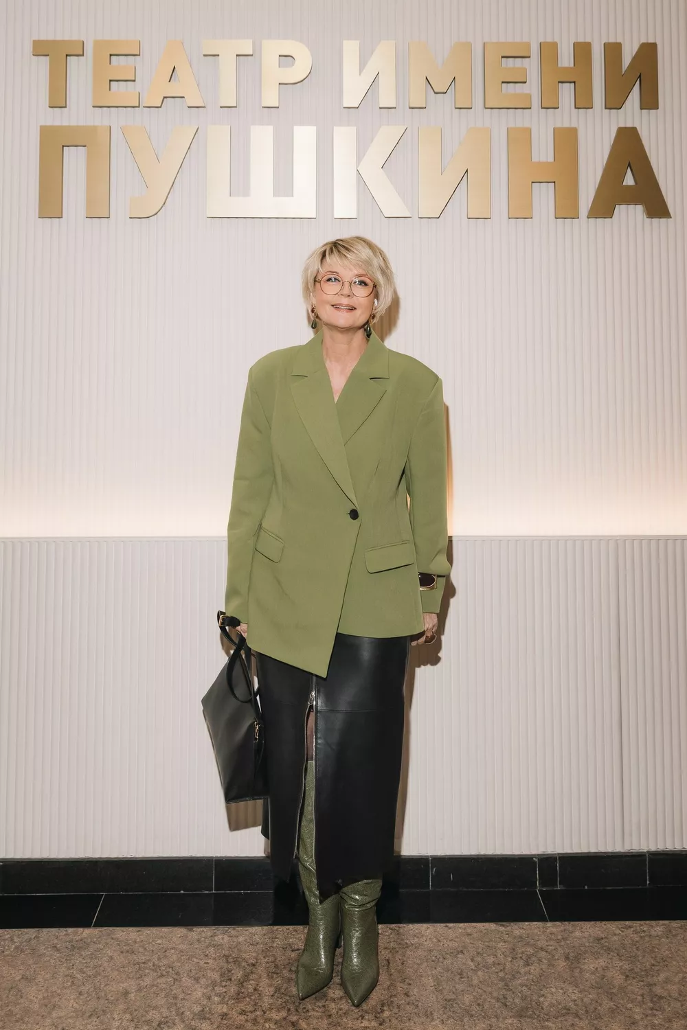 
                Миронов, Хазанов, Богомолов, Меньшова: гости юбилейного вечера Театра им. А.С. Пушкина            