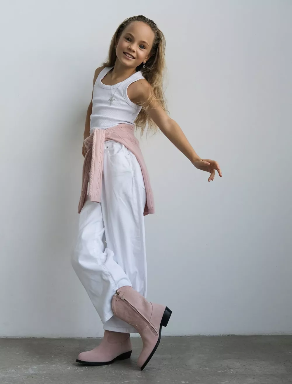 МакSим обратилась к младшей дочери в особенный день             
                МакSим обратилась к младшей дочери в особенный день