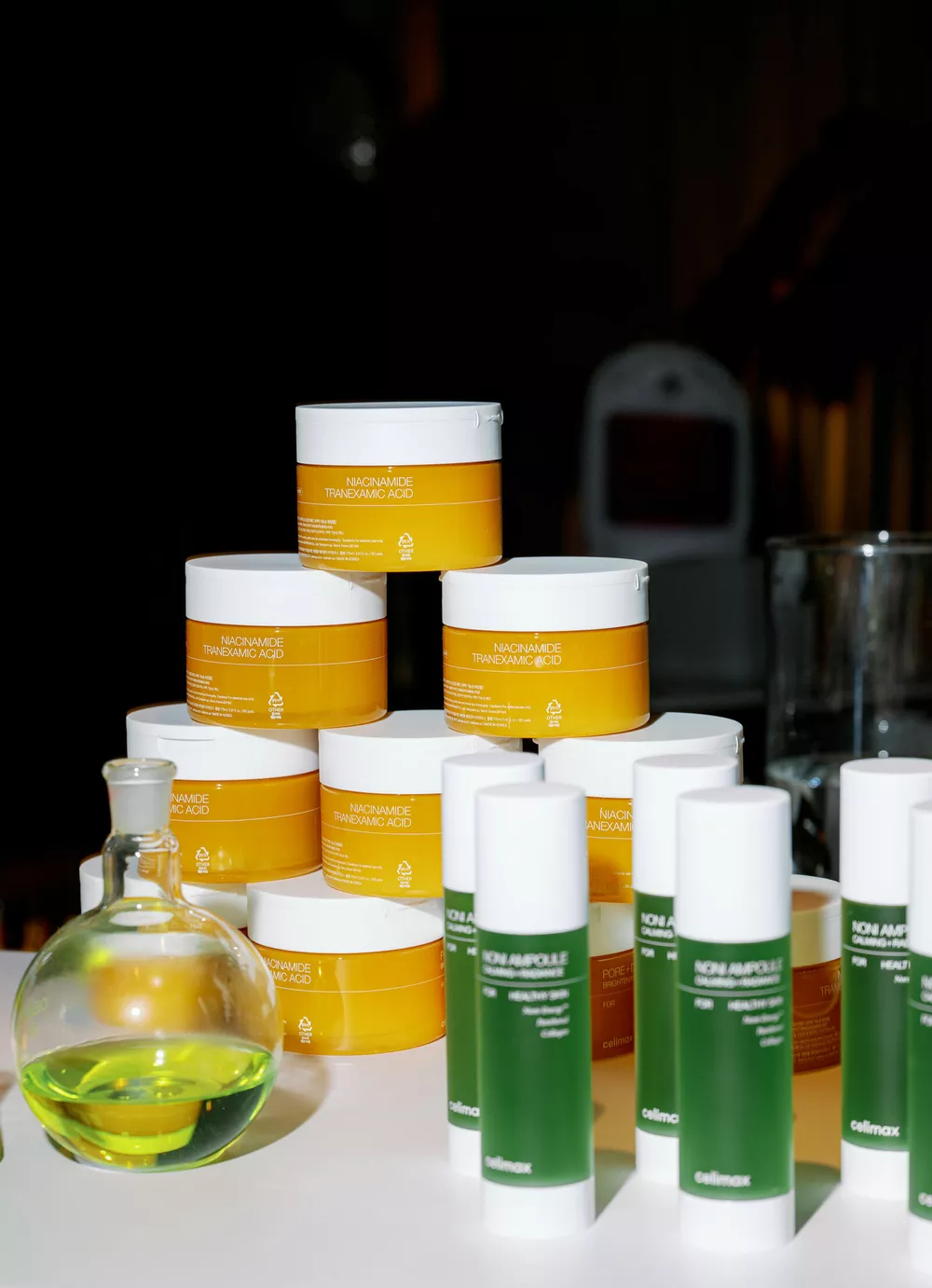 От бальзама с филлер-эффектом до крема для digital-брейка: дайджест beauty-новостей             
                От бальзама с филлер-эффектом до крема для digital-брейка: дайджест beauty-новостей