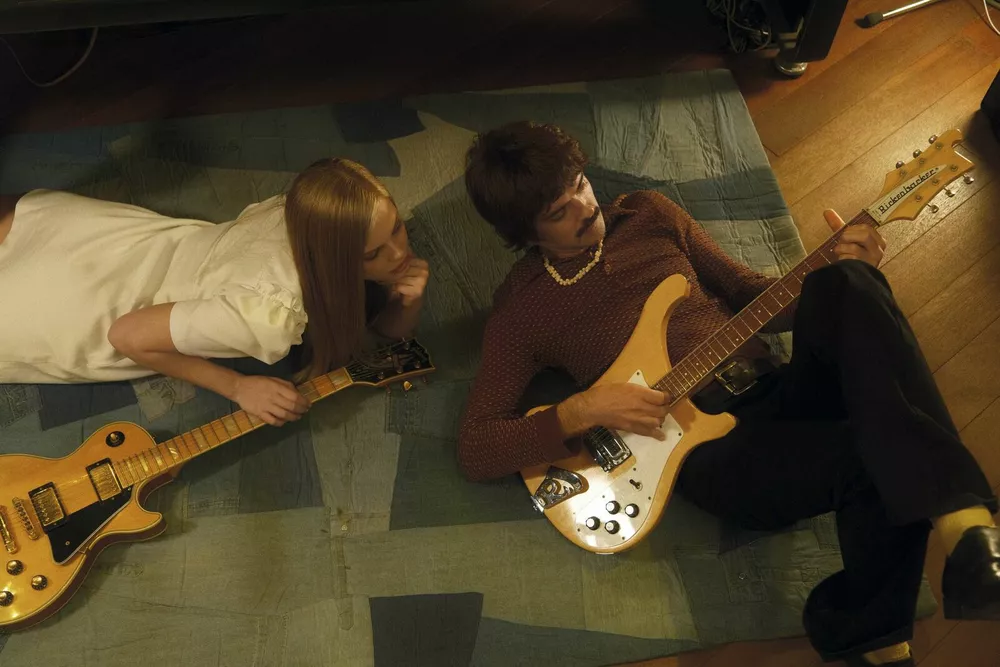 Антон Лапенко: "В следующем году, согласно предсказаниям, я женюсь! "
Антон Лапенко: "В следующем году, согласно предсказаниям, я женюсь! "