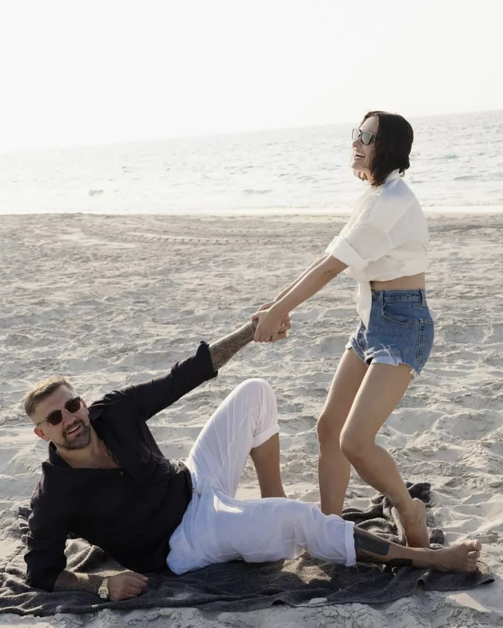 Баста с супругой показали романтические фото с отдыха