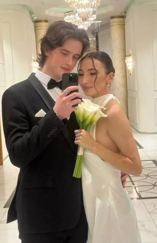 Бывший возлюбленный Евгении Медведевой Дмитрий Чигирев женился: фото
Бывший возлюбленный Евгении Медведевой Дмитрий Чигирев женился: фото