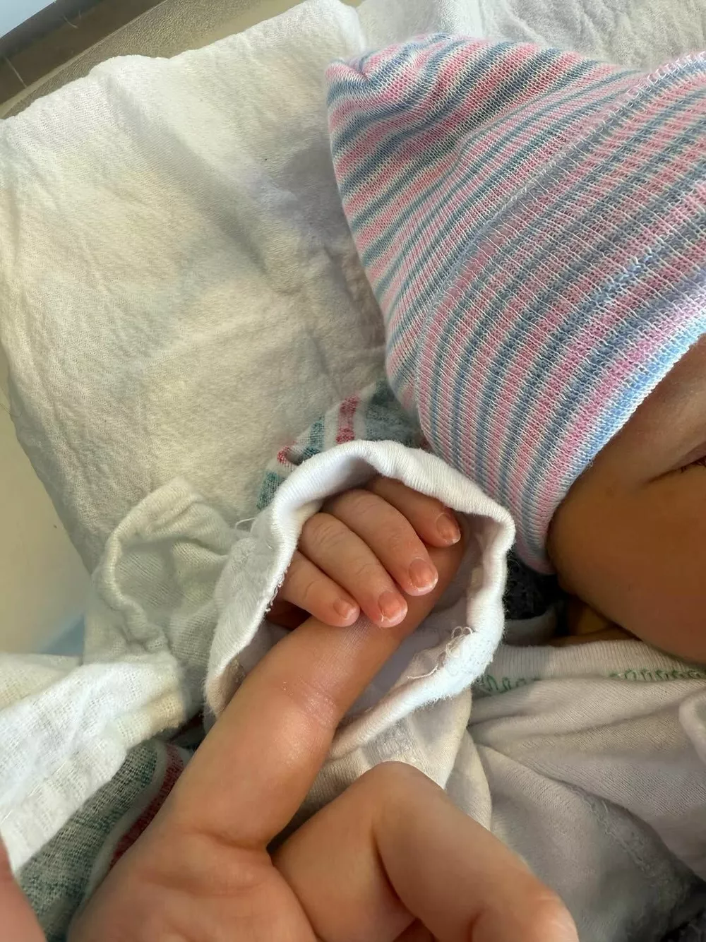 
                Джон Бон Джови дважды дедушка: у него родилась внучка            