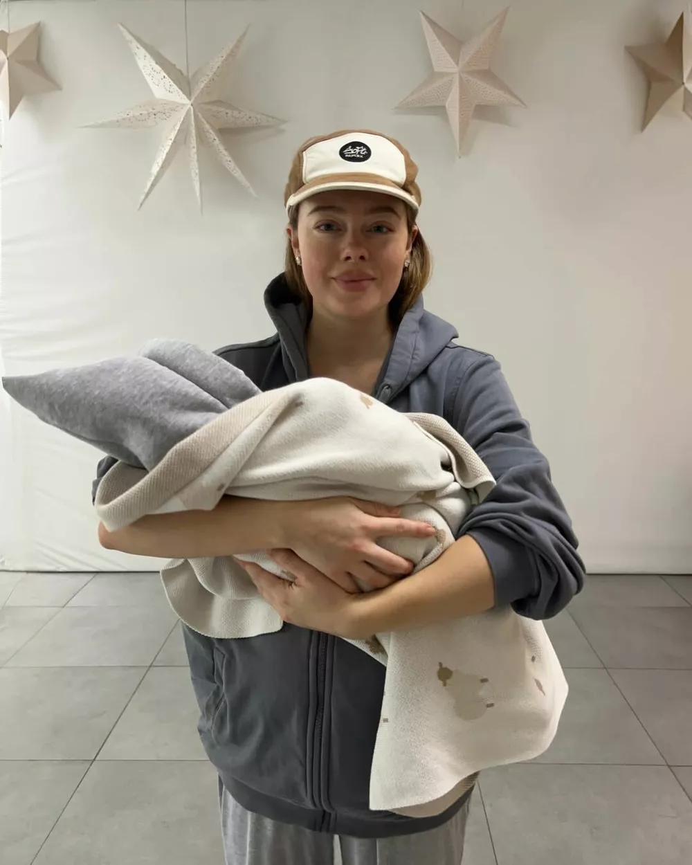 Экс-солистка группы Serebro Дарья Шашина стала мамой во второй раз
Экс-солистка группы Serebro Дарья Шашина стала мамой во второй раз