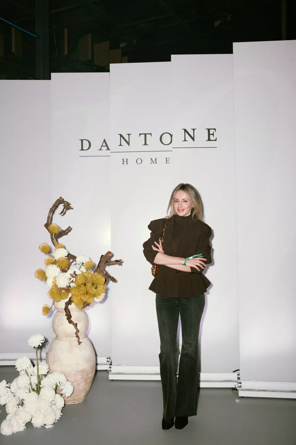 Елена Кулецкая и другие знаменитости на открытии мебельного универмага
Елена Кулецкая и другие знаменитости на открытии мебельного универмага