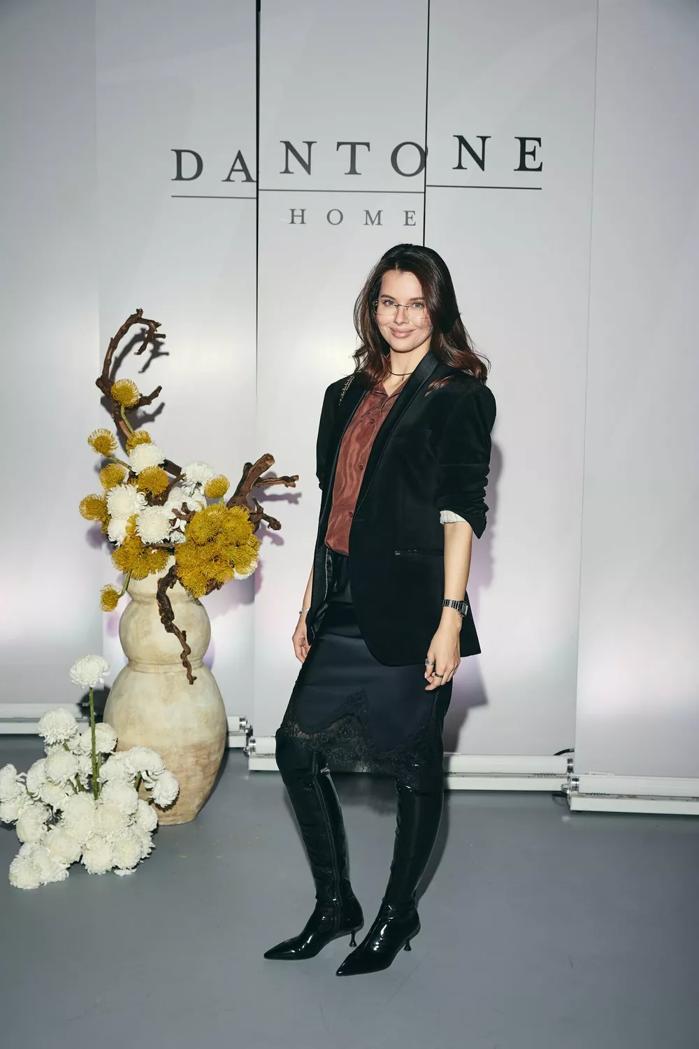 Елена Кулецкая и другие знаменитости на открытии мебельного универмага
Елена Кулецкая и другие знаменитости на открытии мебельного универмага