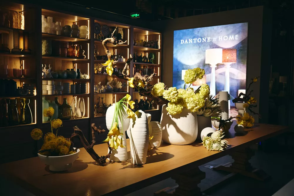 Елена Кулецкая и другие знаменитости на открытии мебельного универмага
Елена Кулецкая и другие знаменитости на открытии мебельного универмага