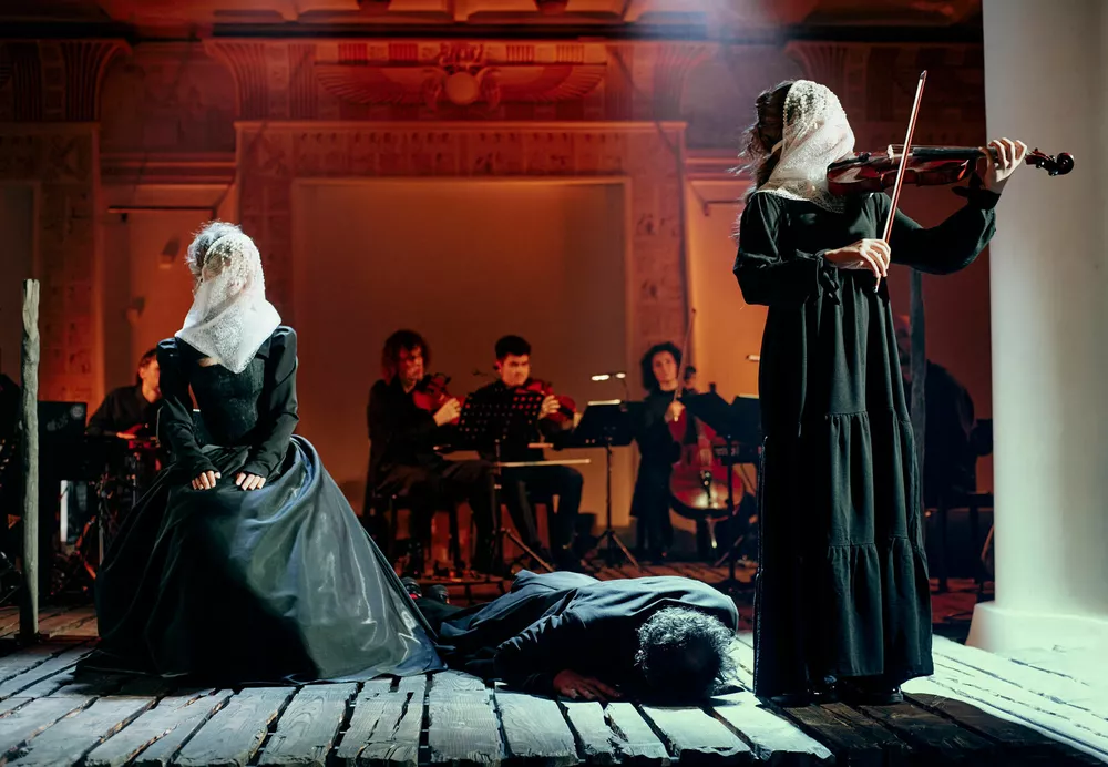 Глафира Тарханова, Марина Зудина, Любовь Толкалина и другие на премьере спектакля-байопика "Вивальди Superstar"