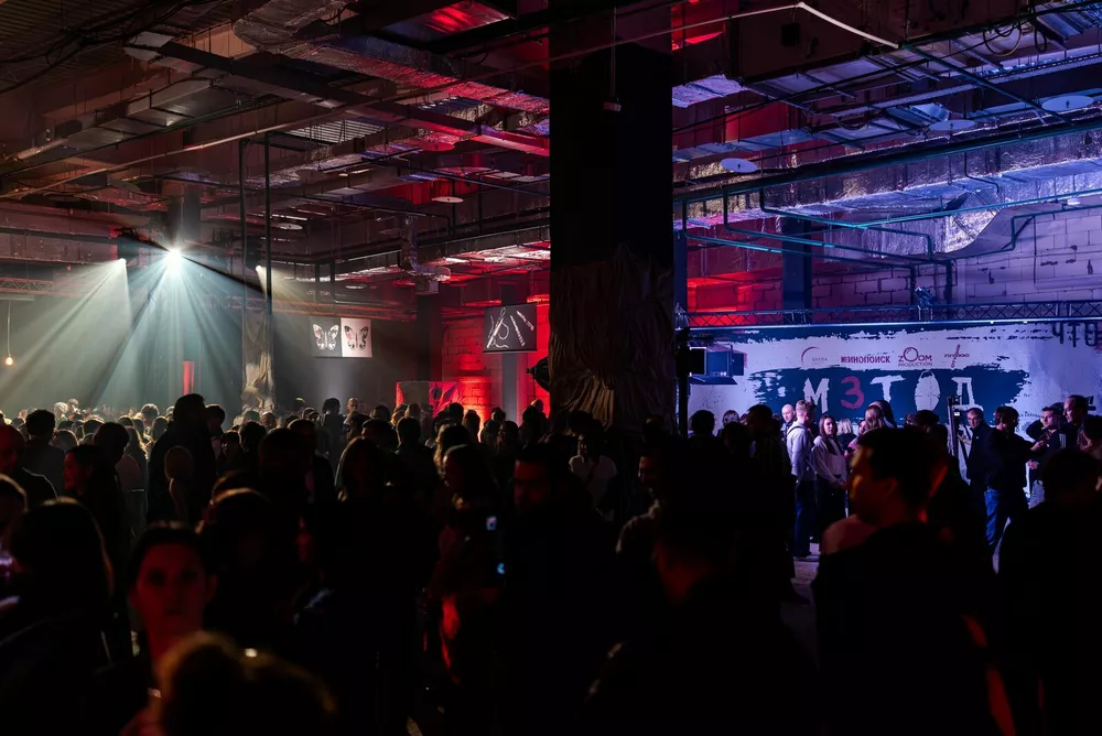 
                Константин Хабенский, Паулина Андреева, Даниил Воробьев и другие на премьере третьего сезона "Метода"            