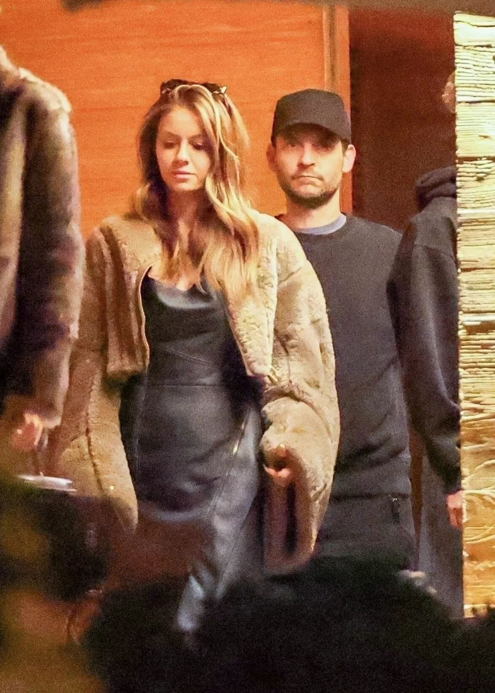 Леонардо Ди Каприо провел День благодарения в компании возлюбленной и лучшего друга