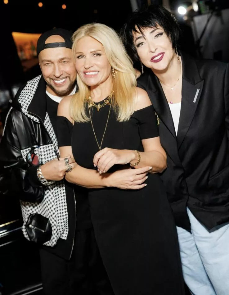 Игорь Крутой, Николай Басков, Лолита, Виктория Токарева, Геннадий Хазанов: гости презентации новой книги Аллы Крутой
Игорь Крутой, Николай Басков, Лолита, Виктория Токарева, Геннадий Хазанов: гости презентации новой книги Аллы Крутой