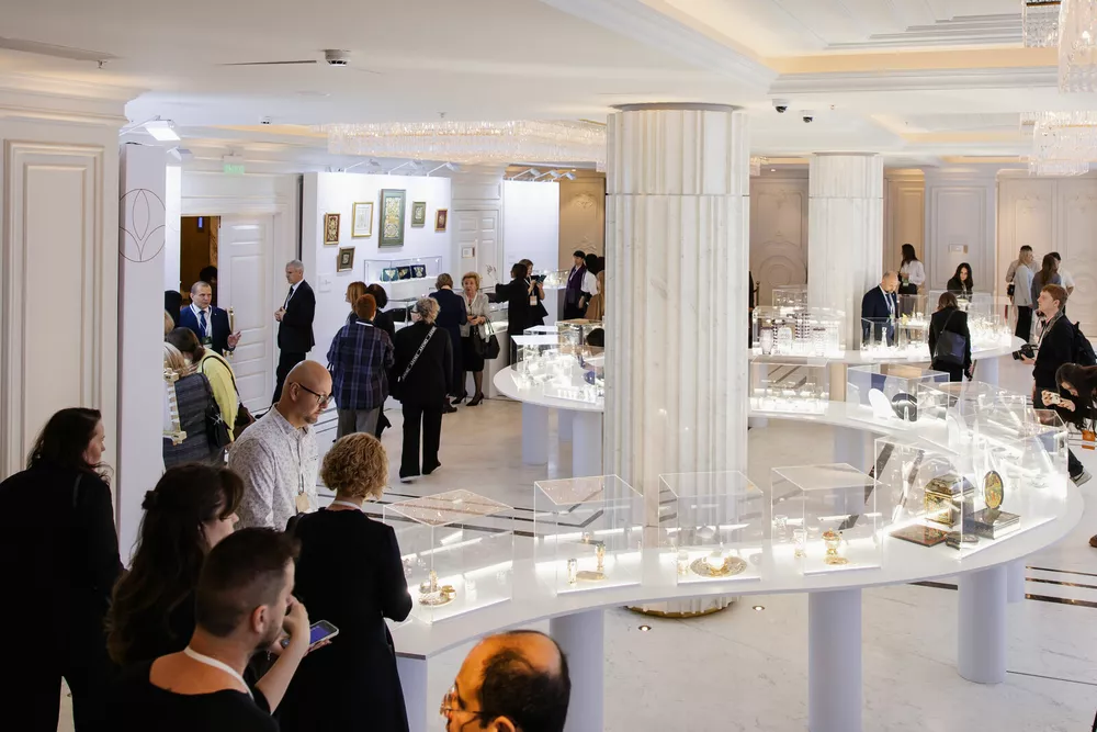 Максим Матвеев, Юля Паршута и Виктория Шелягова среди гостей столичного форума