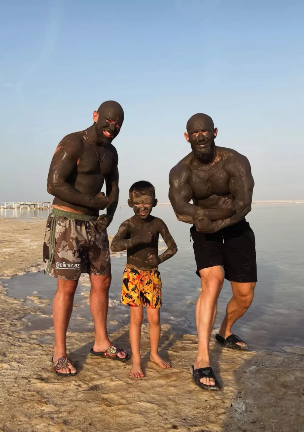 На фоне развода Джиган увез сына в Израиль
На фоне развода Джиган увез сына в Израиль