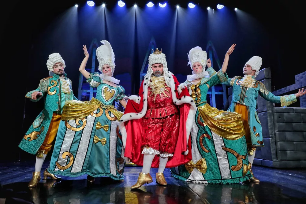 Ноябрьский выход в свет: кино, фестивали, концерты и театральные премьеры на любой вкус