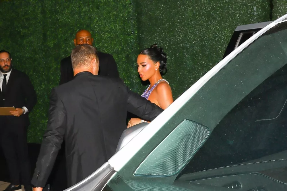 
                Мэрайя Кэри, Вин Дизель, Билл Гейтс и другие звезды на грандиозной вечеринке Кардашьянов            