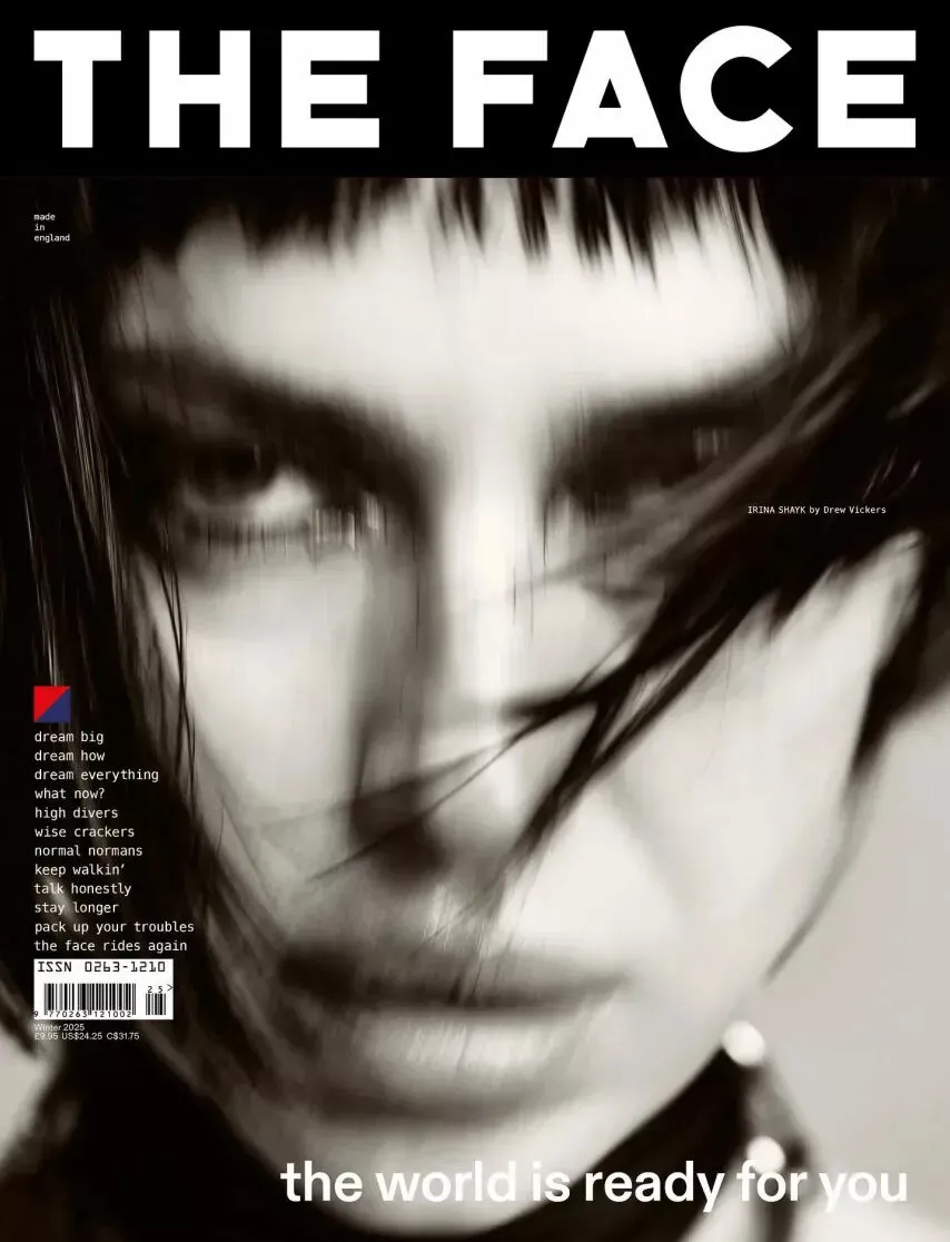 Полуобнаженная Ирина Шейк появилась на обложке глянца