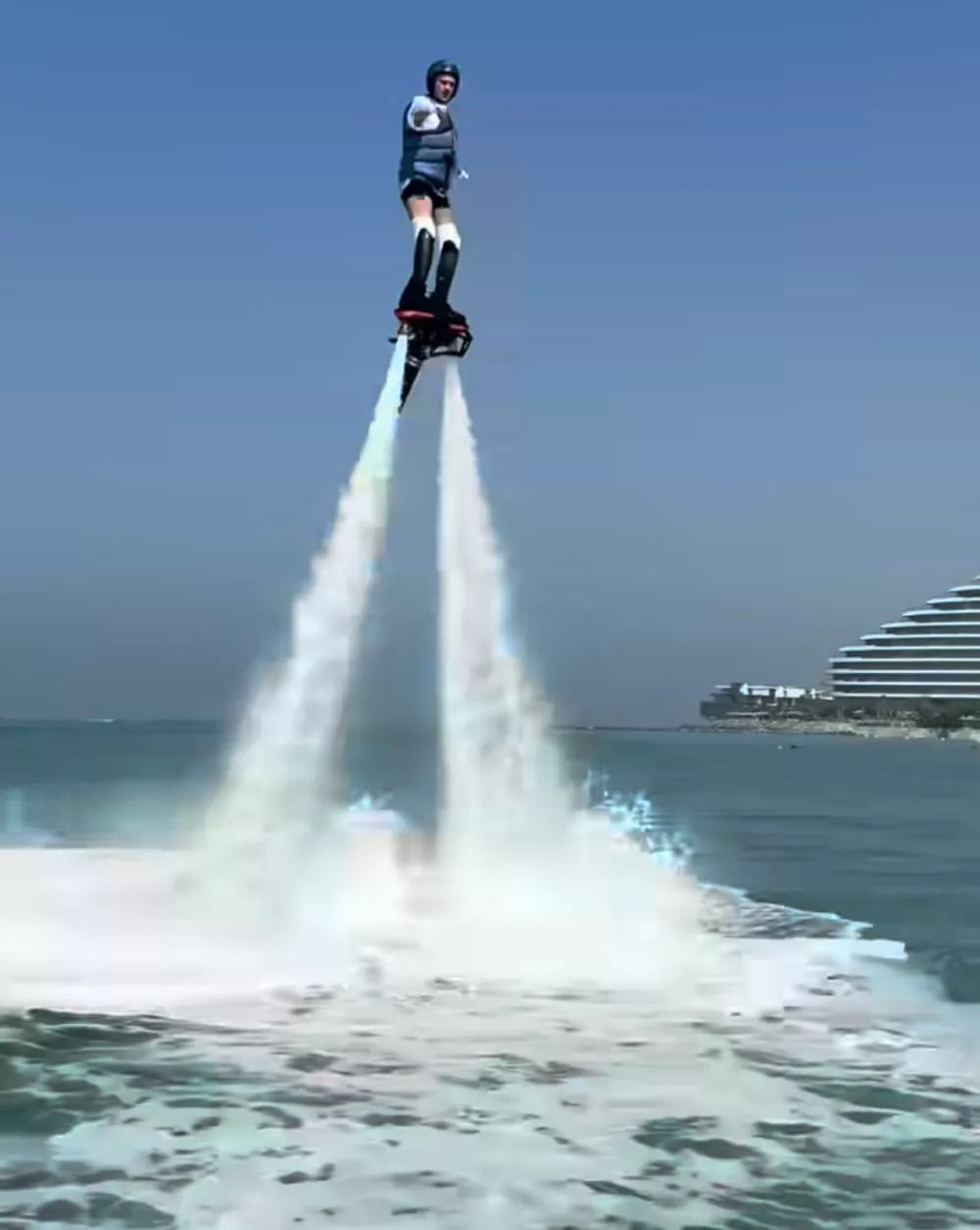 
                Роман Костомаров освоил экстремальный вид спорта: "Не думал, что смогу!"            