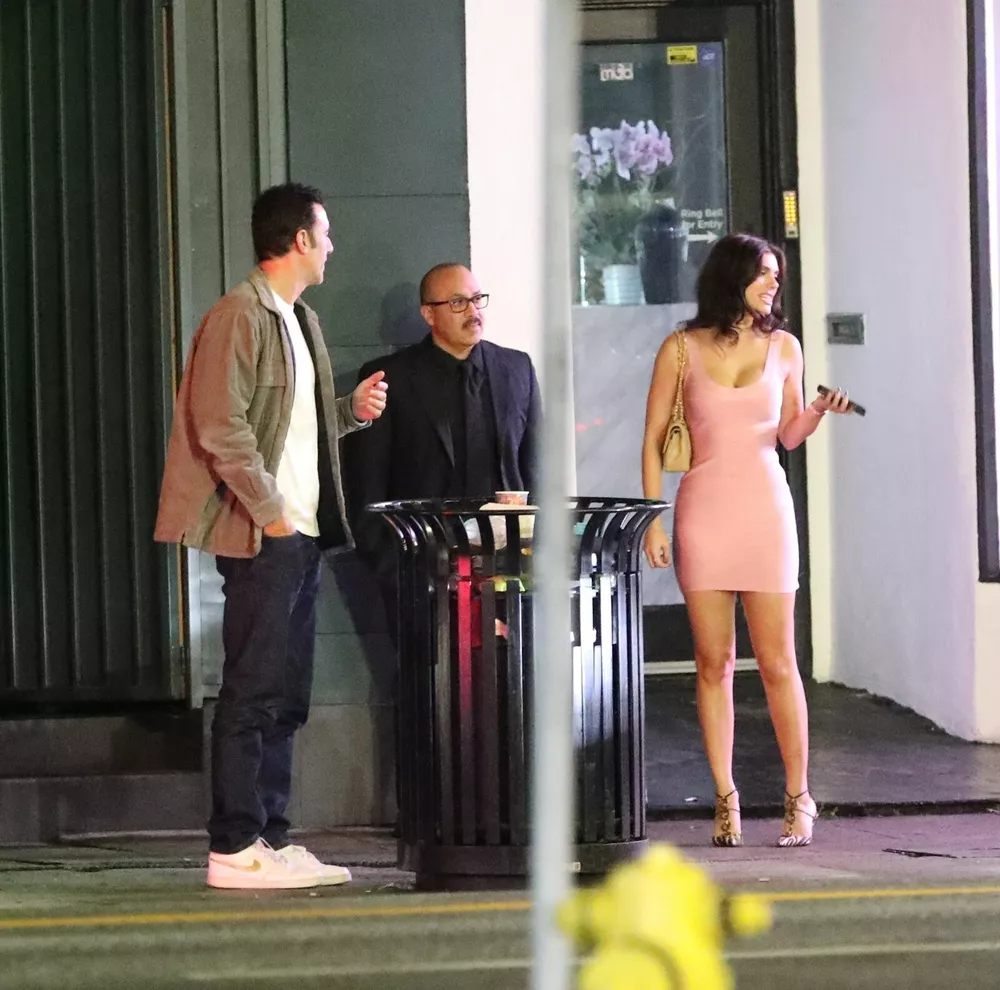 Саша Барон Коэн встречается с девушкой, которая моложе него на 28 лет
Саша Барон Коэн встречается с девушкой, которая моложе него на 28 лет