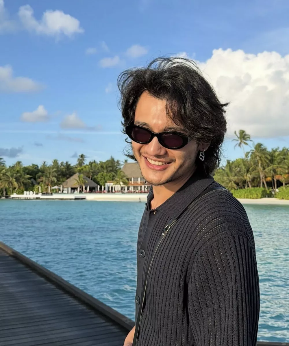 Саша Бортич продемонстрировала фигуру на отдыхе с возлюбленным
Саша Бортич продемонстрировала фигуру на отдыхе с возлюбленным