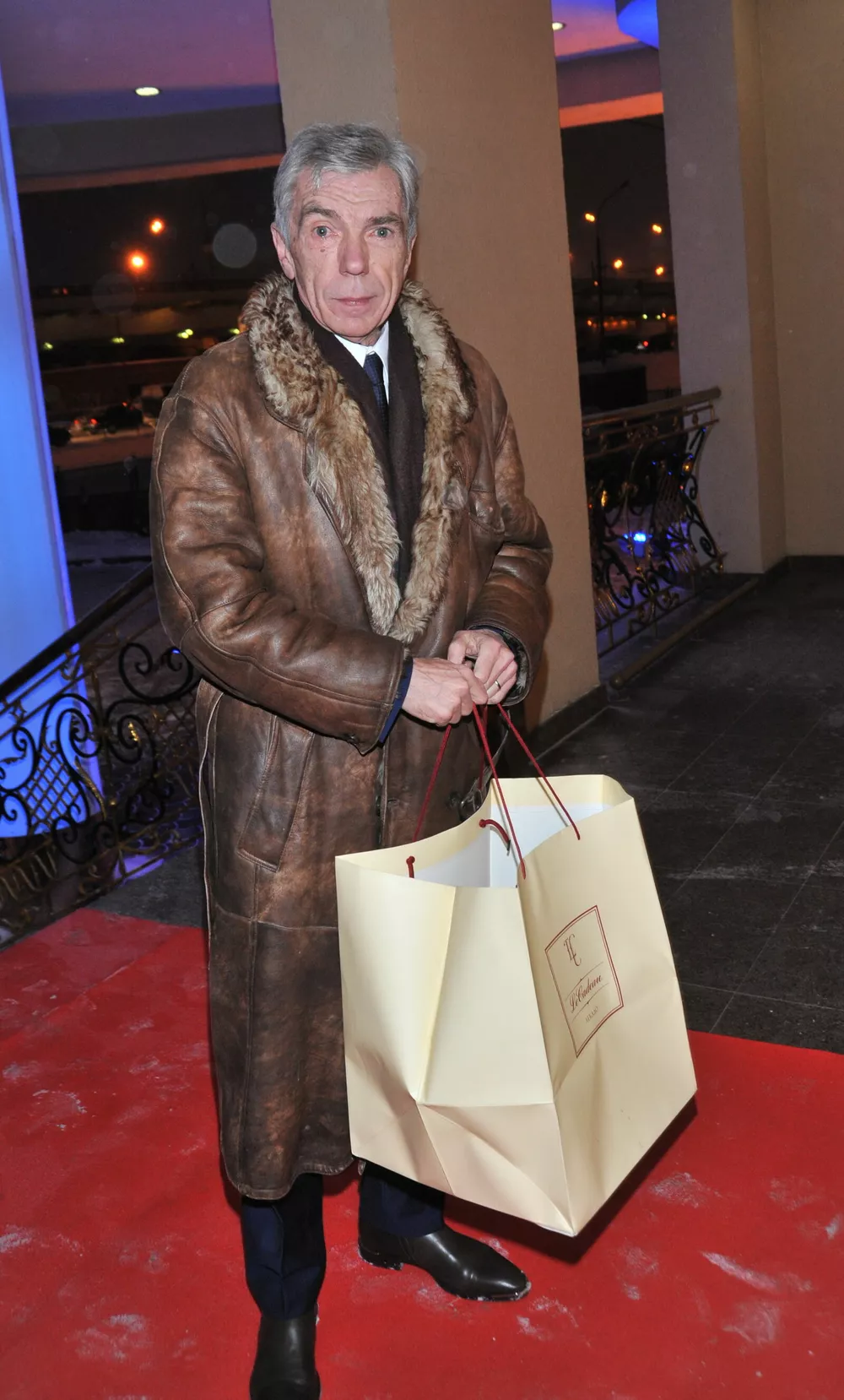 Умер телеведущий Юрий Николаев
Умер телеведущий Юрий Николаев