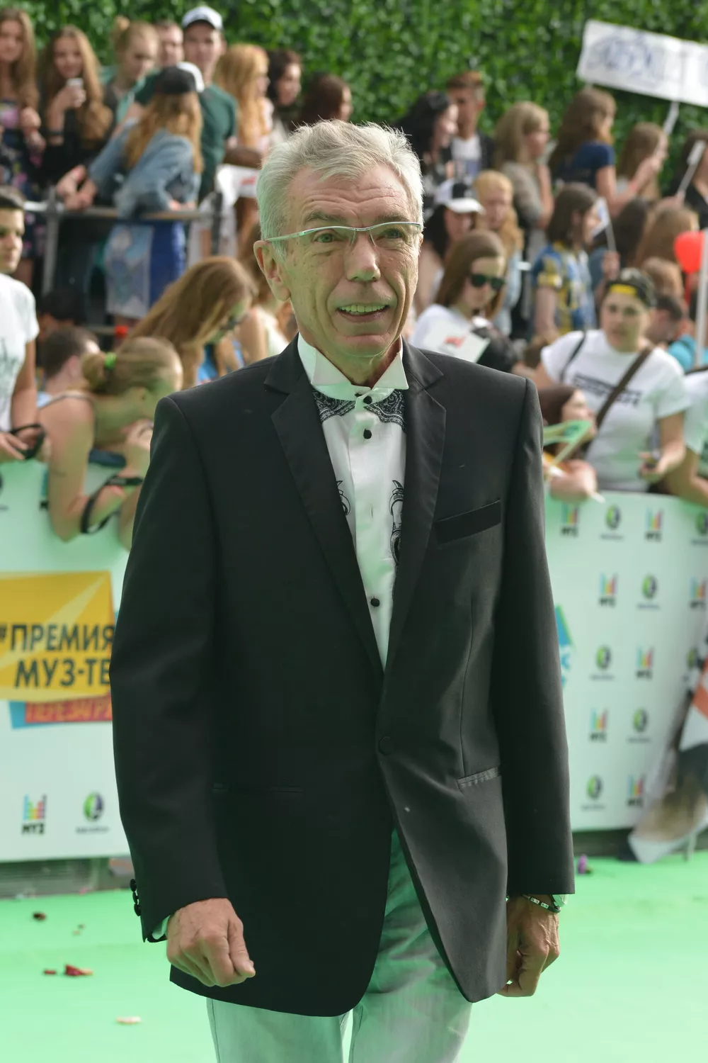 Умер телеведущий Юрий Николаев
Умер телеведущий Юрий Николаев