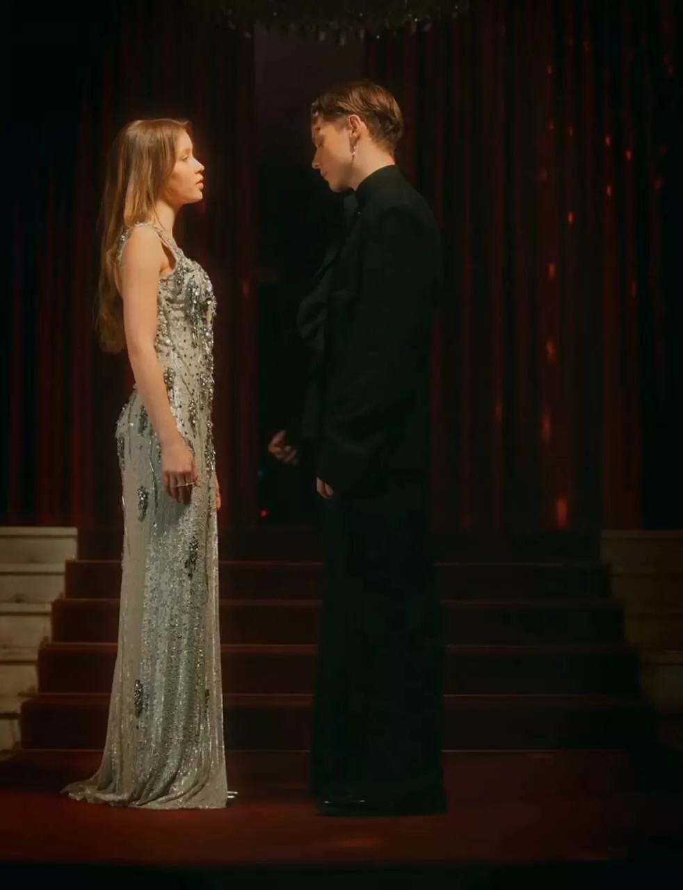 Ваня Дмитриенко умилительно поздравил Анну Пересильд с важным событием в карьере