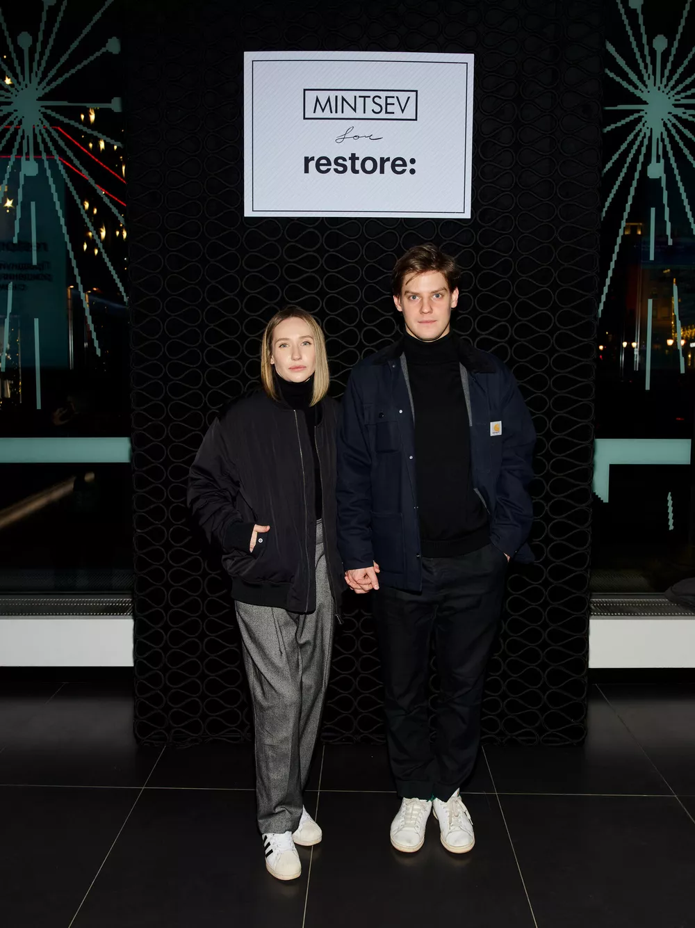 
                Павел Табаков, Юлианна Караулова, Софья Синицына на закрытой презентации в центре Москвы            