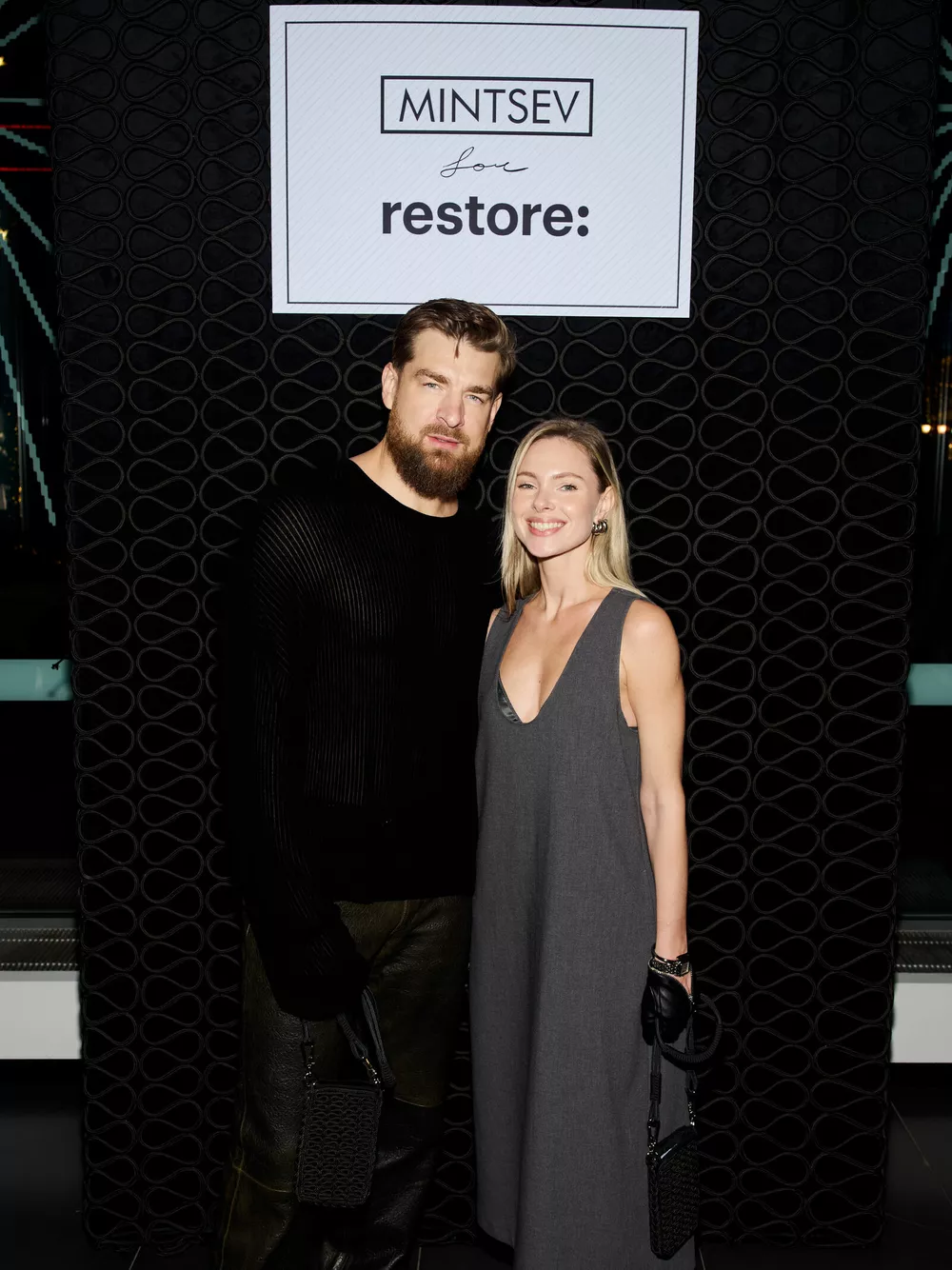 
                Павел Табаков, Юлианна Караулова, Софья Синицына на закрытой презентации в центре Москвы            