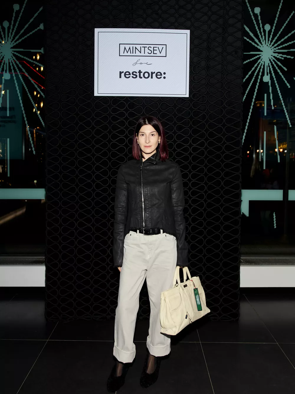 
                Павел Табаков, Юлианна Караулова, Софья Синицына на закрытой презентации в центре Москвы            