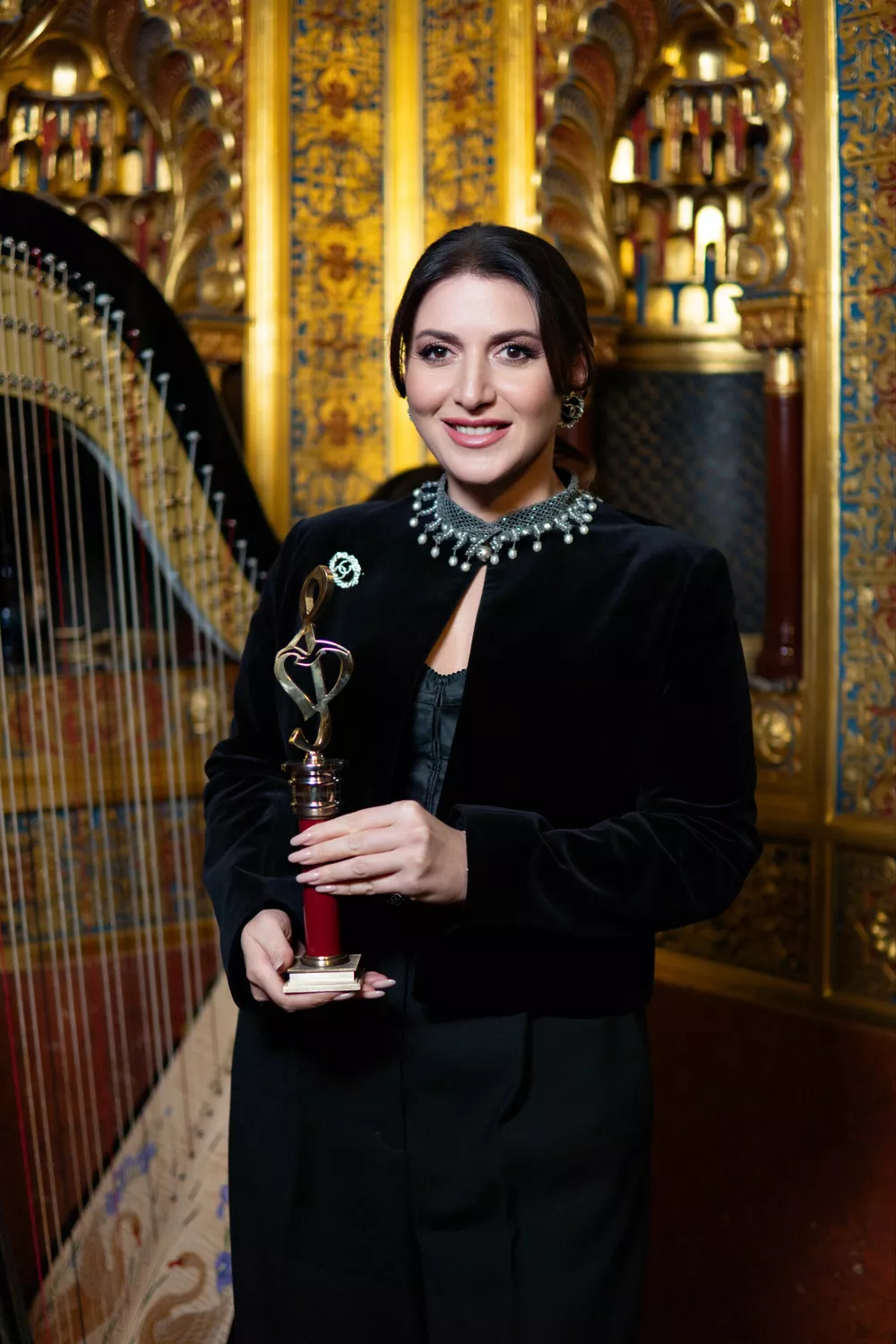 Жасмин получила престижную театральную премию