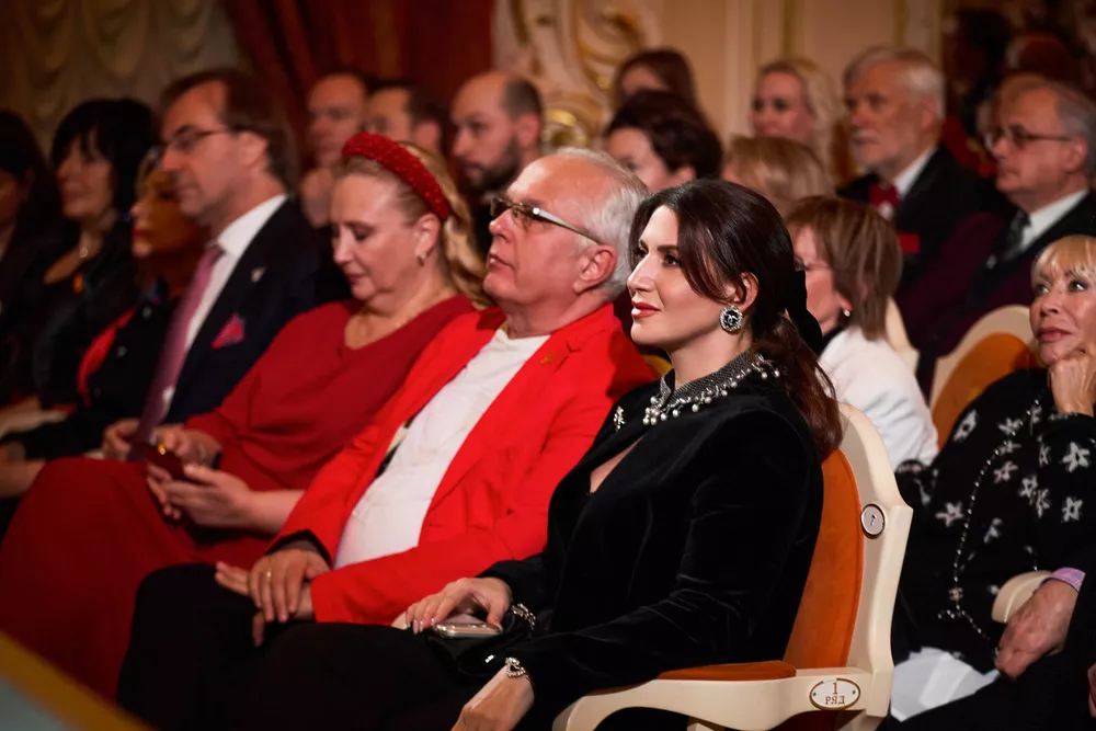 Жасмин получила престижную театральную премию