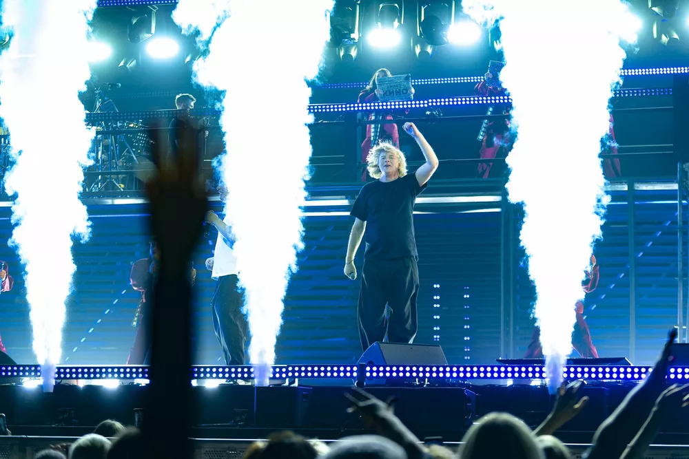 "30 солнечных лет": в столице с размахом отметили юбилей легендарные "Иванушки"