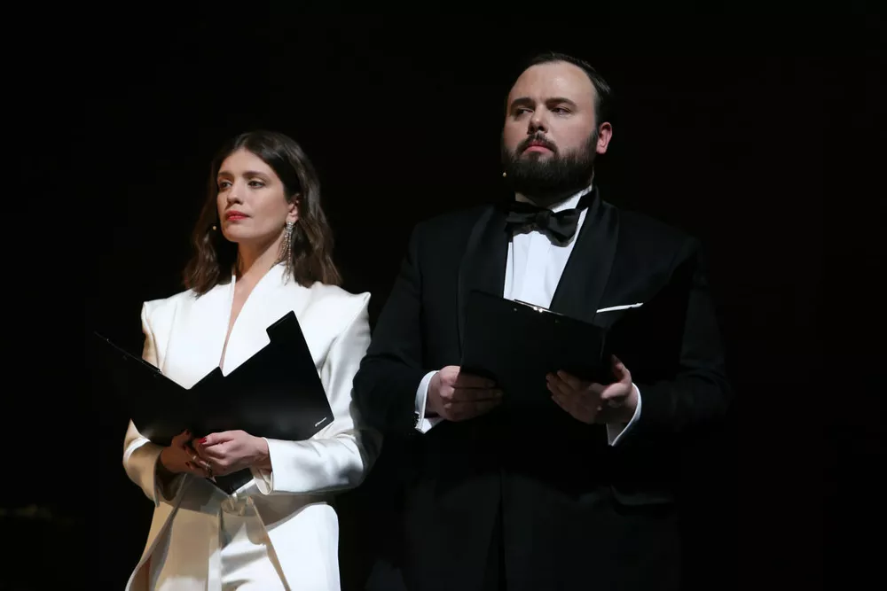 Аня Чиповская, Антон Хабаров, Нонна Гришаева на церемонии вручения премии "Звезда Театрала" Аня Чиповская, Антон Хабаров, Нонна Гришаева на церемонии вручения премии "Звезда Театрала"