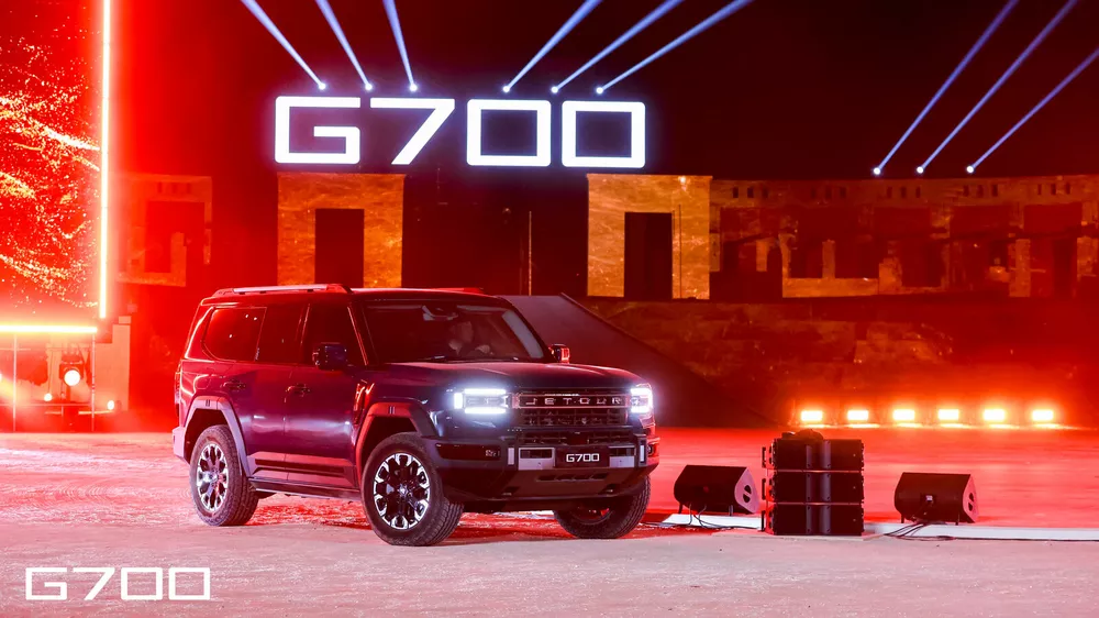 Внедорожники Jetour и iCaur, кроссовер Jaecoo, старт продаж Voyah и Hongqi на ГУМ-катке – главные события в мире авто