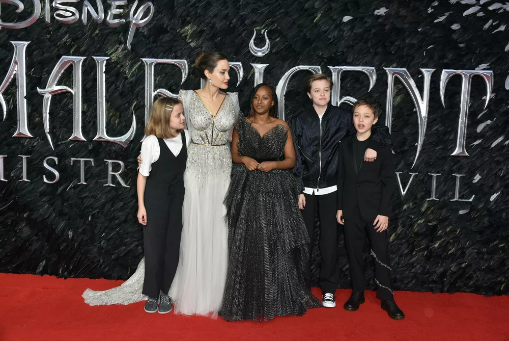 Анджелина Джоли возвращается в кино с новым фильмом
Анджелина Джоли возвращается в кино с новым фильмом