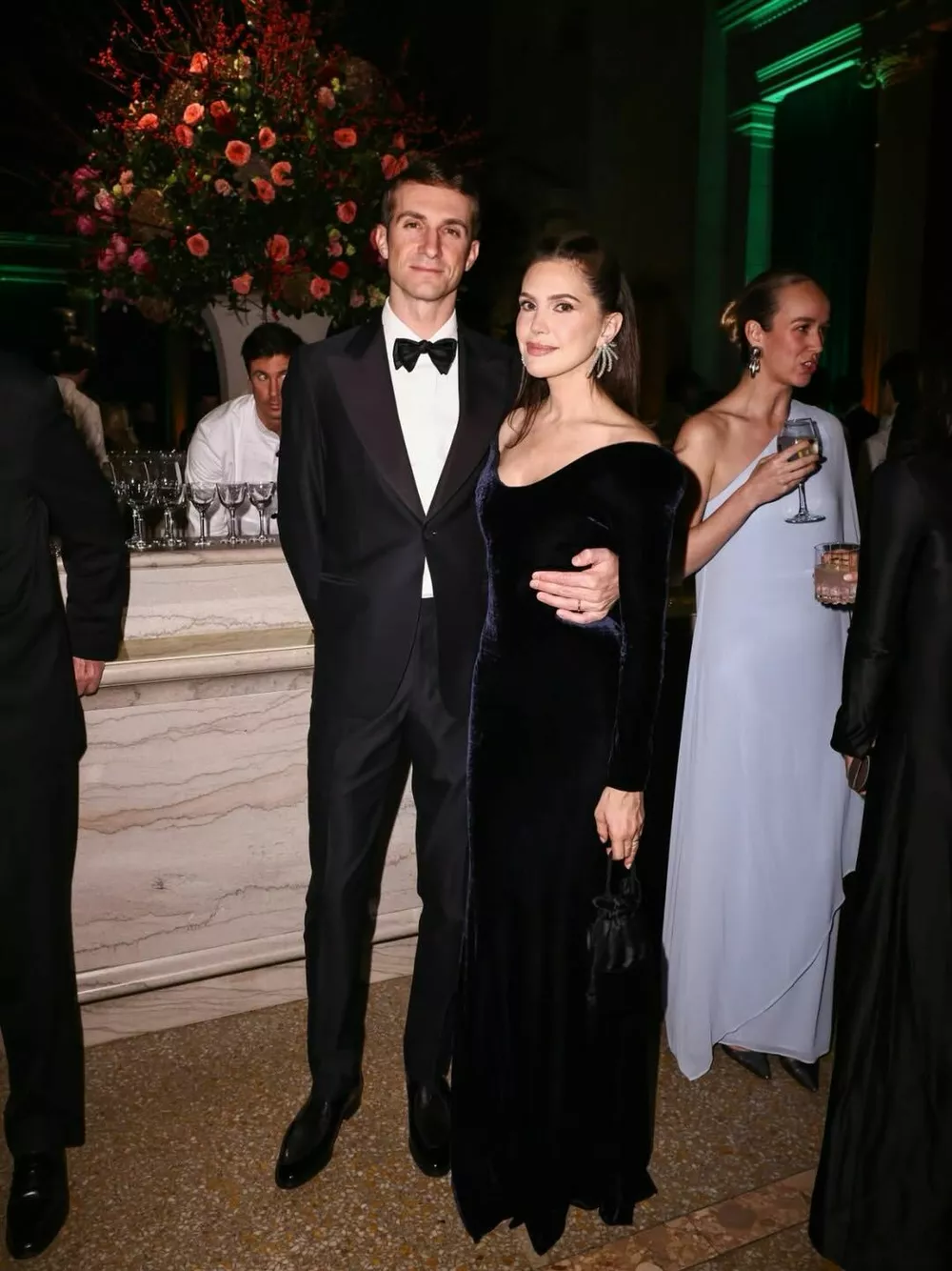 
                Даша Жукова посетила светское мероприятие с мужем-миллиардером            