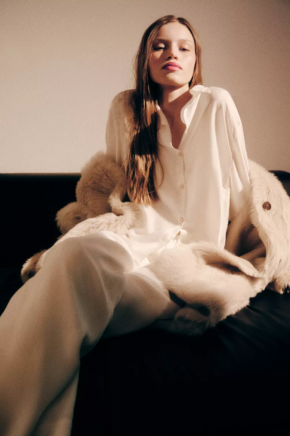 Образ не на одну ночь: что из новогодних коллекций стоит оставить в гардеробе Образ не на одну ночь: что из новогодних коллекций стоит оставить в гардеробе