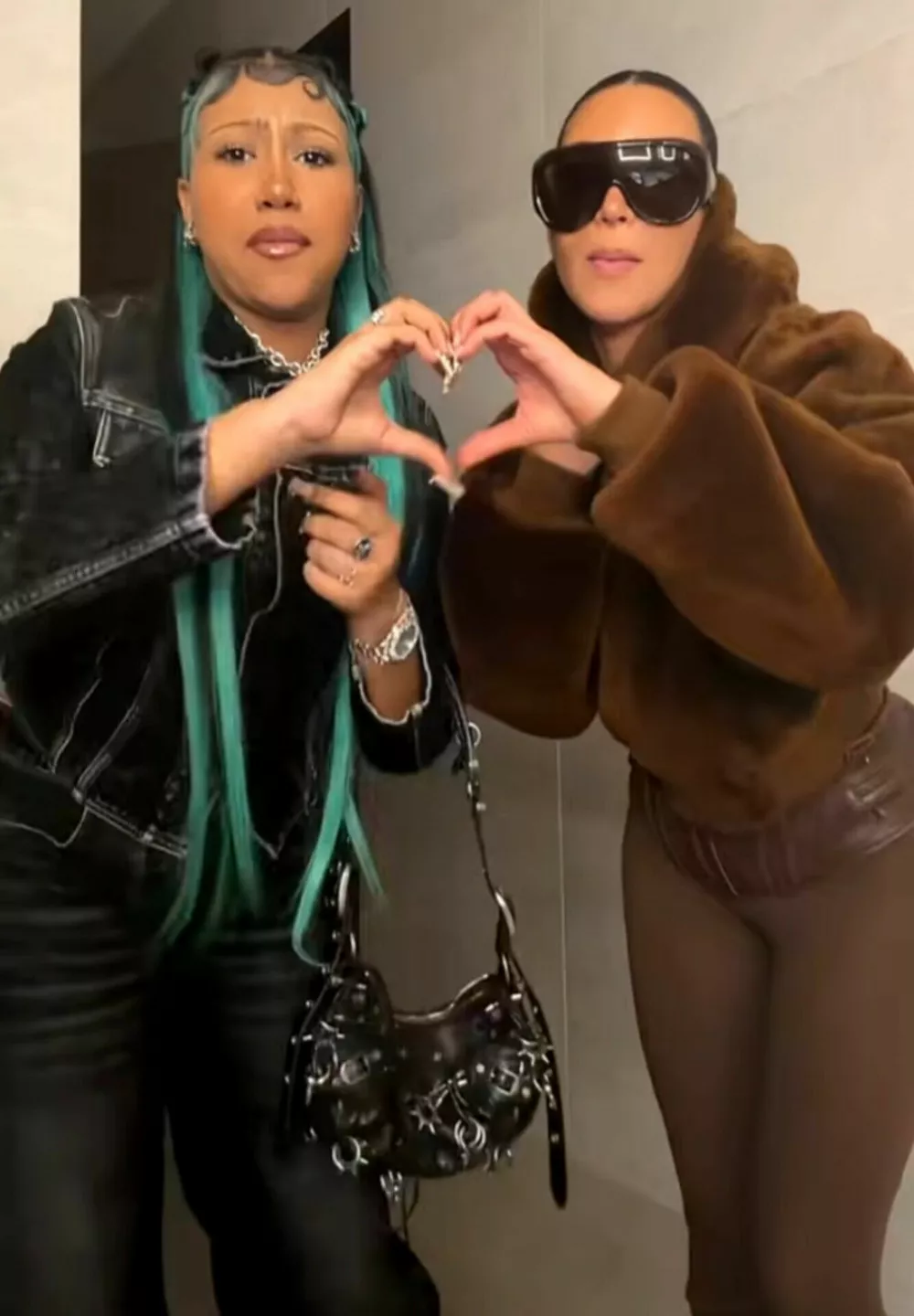 Дочь Ким Кардашьян Норт отреагировала на критику своей внешности
Дочь Ким Кардашьян Норт отреагировала на критику своей внешности