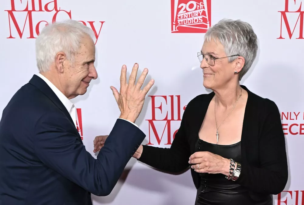 Джейми Ли Кертис с мужем отметили 41-ю годовщину брака