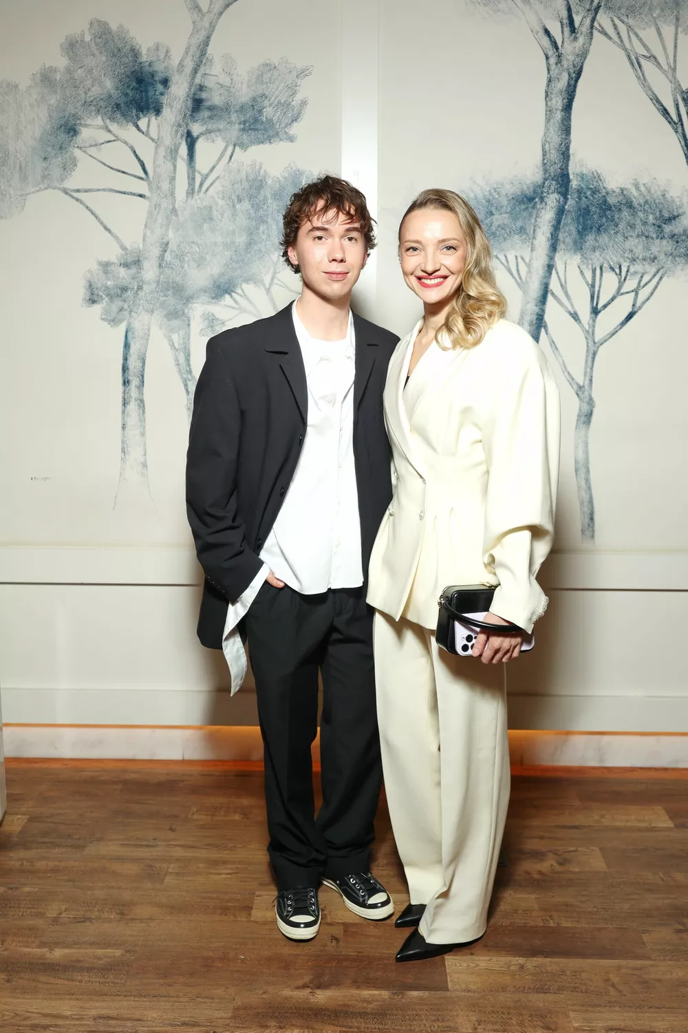 Екатерина Вилкова, Дарья Повереннова, Сабина Ахмедова и другие на церемонии закрытия кинофестиваля "Зимний" Екатерина Вилкова, Дарья Повереннова, Сабина Ахмедова и другие на церемонии закрытия кинофестиваля "Зимний"