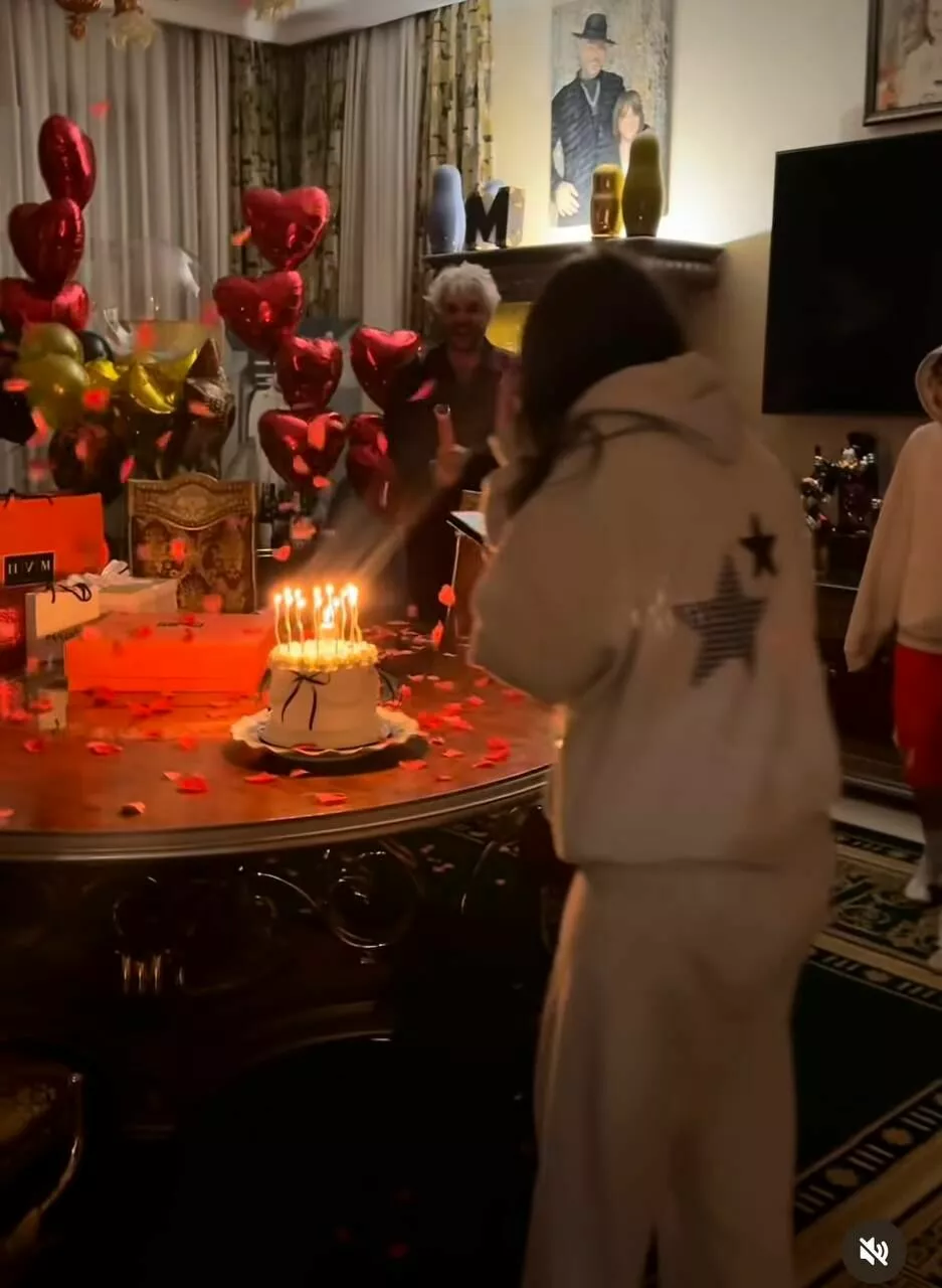 Филипп Киркоров трогательно поздравил дочку с 14-летием