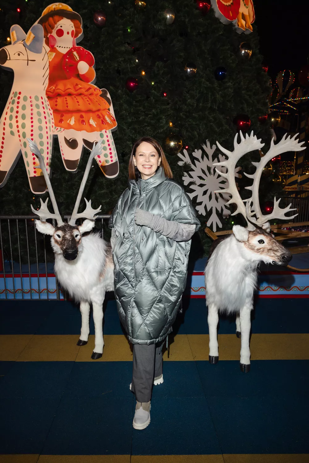 Филипп Киркоров, Юлия и Анна Пересильд, Татьяна Навка и другие на открытии ГУМ-катка