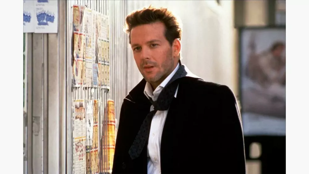 Микки Рурку грозит выселение из дома в Лос-Анджелесе Микки Рурку грозит выселение из дома в Лос-Анджелесе