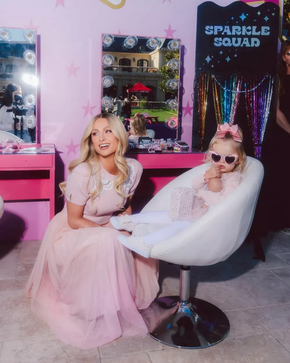 Пэрис Хилтон отметила двухлетие дочери тематической вечеринкой
Пэрис Хилтон отметила двухлетие дочери тематической вечеринкой