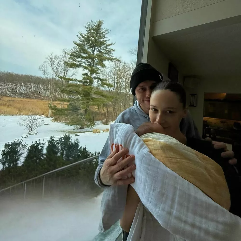 Пит Дэвидсон впервые стал отцом Пит Дэвидсон впервые стал отцом