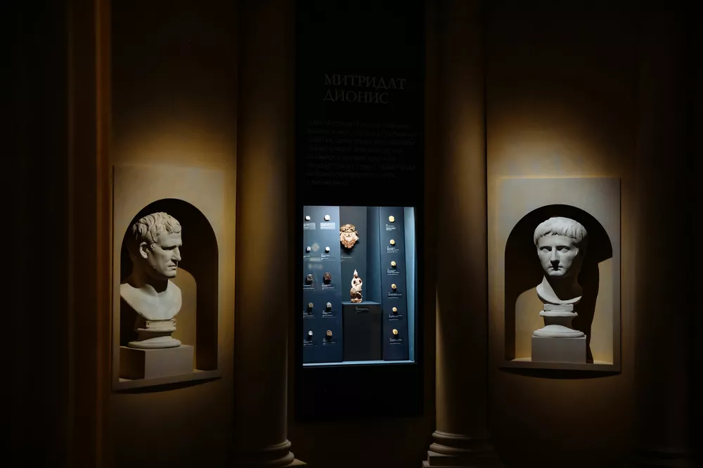 Ретрит в городе, барочная музыка и советское кино: куда сходить в Москве в декабре