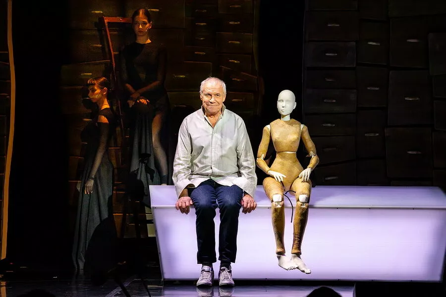 Ретрит в городе, барочная музыка и советское кино: куда сходить в Москве в декабре