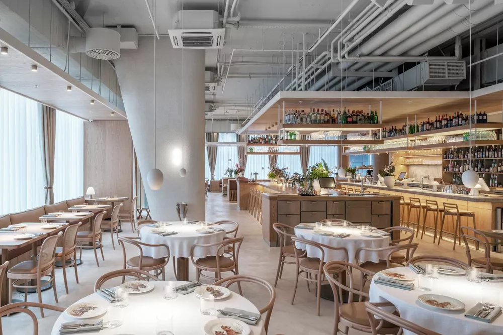 Самое интересное в ресторанах Москвы и Санкт-Петербурга: гастрольные именины, пикник под елкой, лапшичные ночи и бургеры со страусом
Самое интересное в ресторанах Москвы и Санкт-Петербурга: гастрольные именины, пикник под елкой, лапшичные ночи и бургеры со страусом