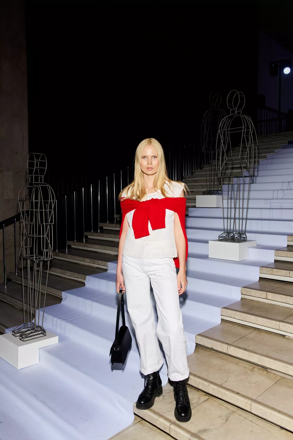 Собчак, Андреева, Перминова, Бортич, Табаков: звездный гала-вечер в Третьяковской галерее
Собчак, Андреева, Перминова, Бортич, Табаков: звездный гала-вечер в Третьяковской галерее